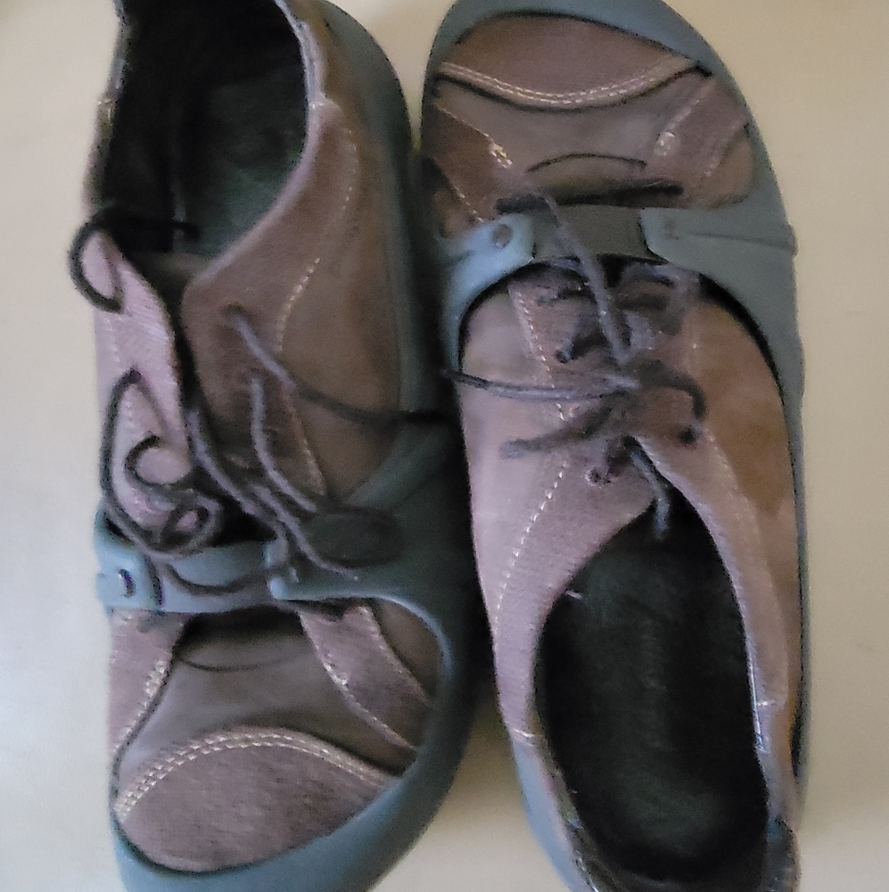 Patagonia Size 9.5 men's shoes